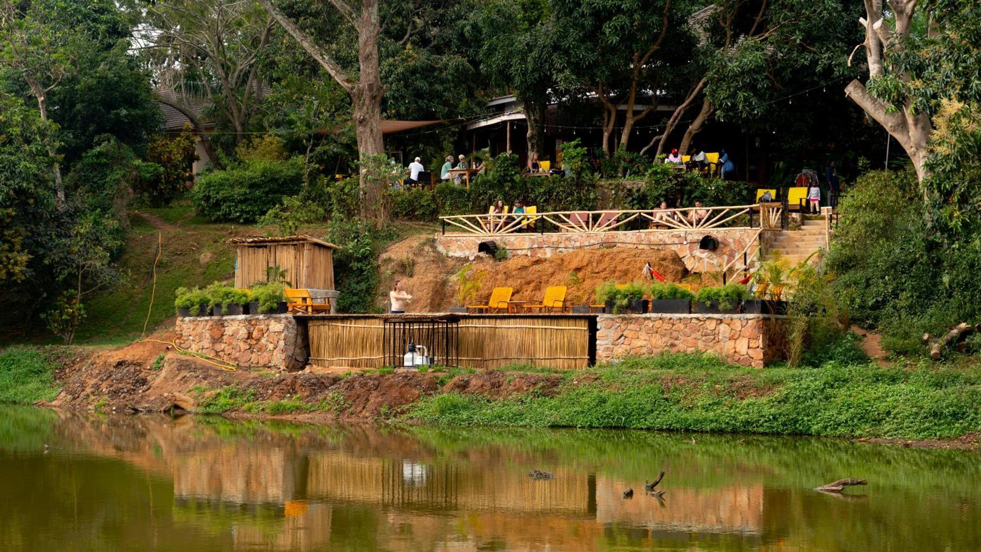 Viavia Entebbe Hotel Exterior foto